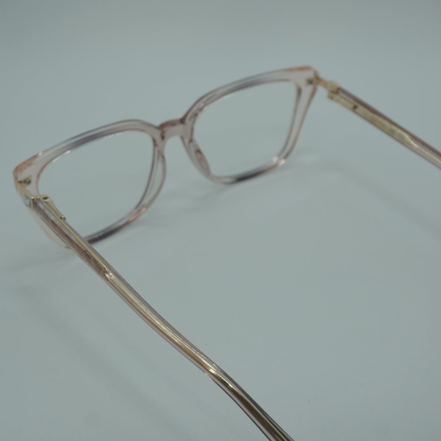 Montura Mujer - Rosada Traslucida+ lente formulado.