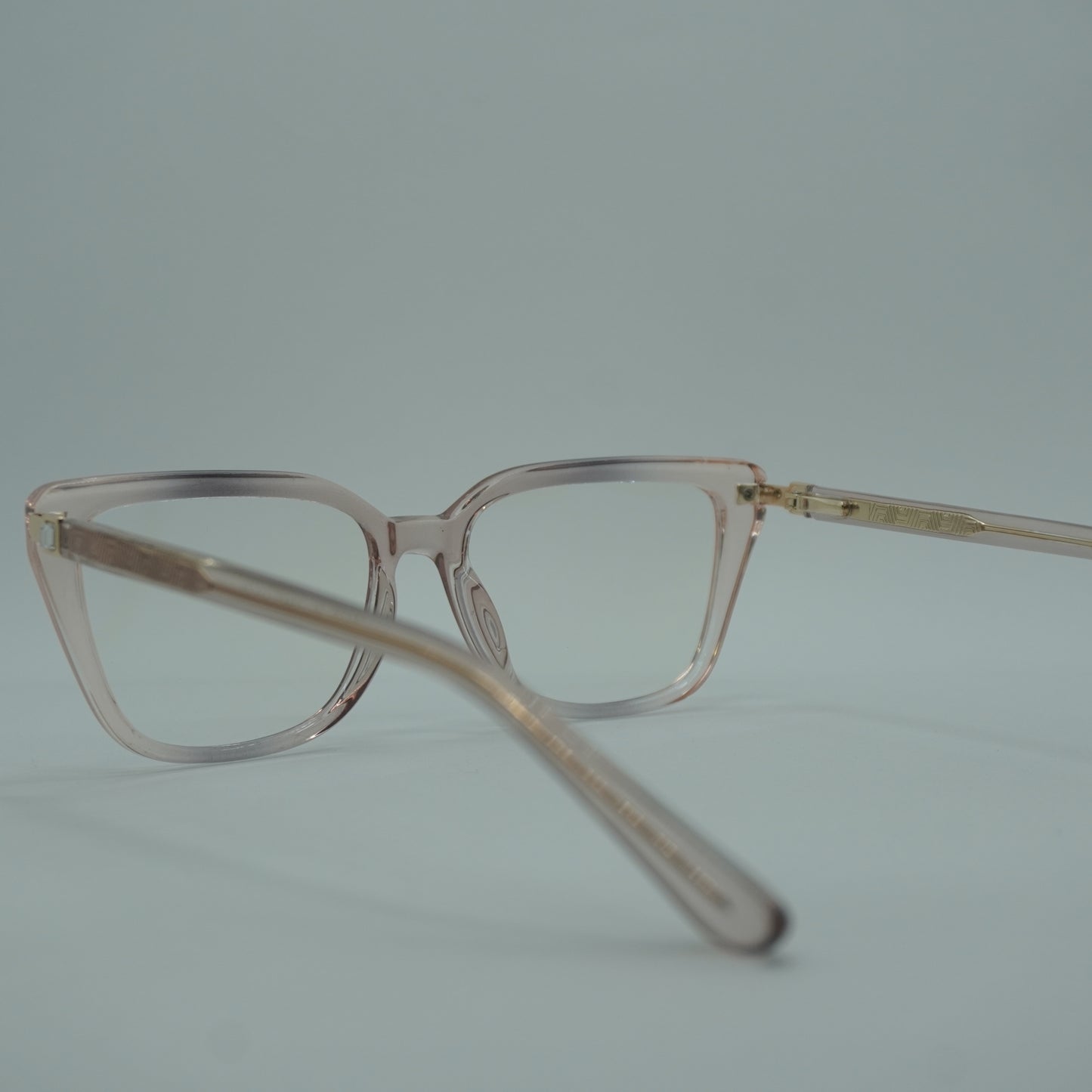 Montura Mujer - Rosada Traslucida+ lente formulado.