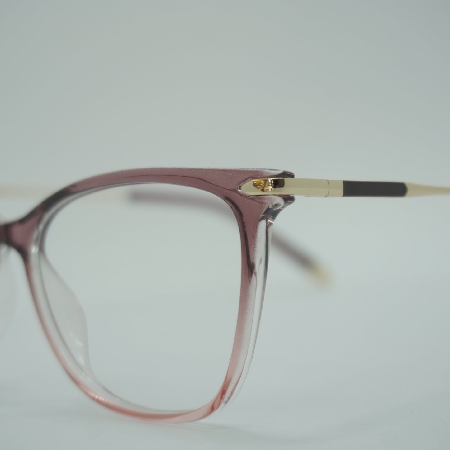 Montura Mujer Cuadrada - Rosada+ lente formulado.
