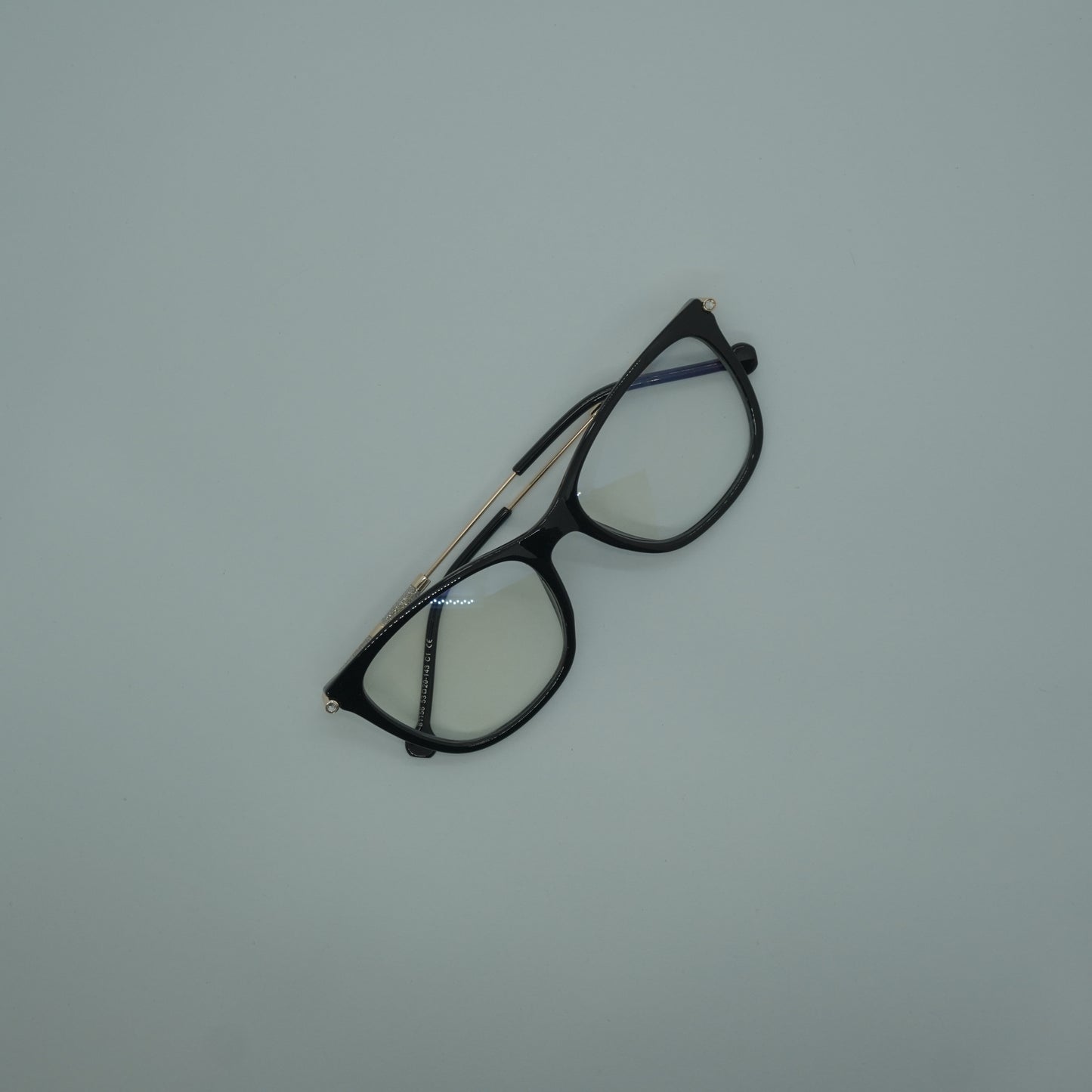 Montura Mujer - Negra Brillos+ lente formulado.