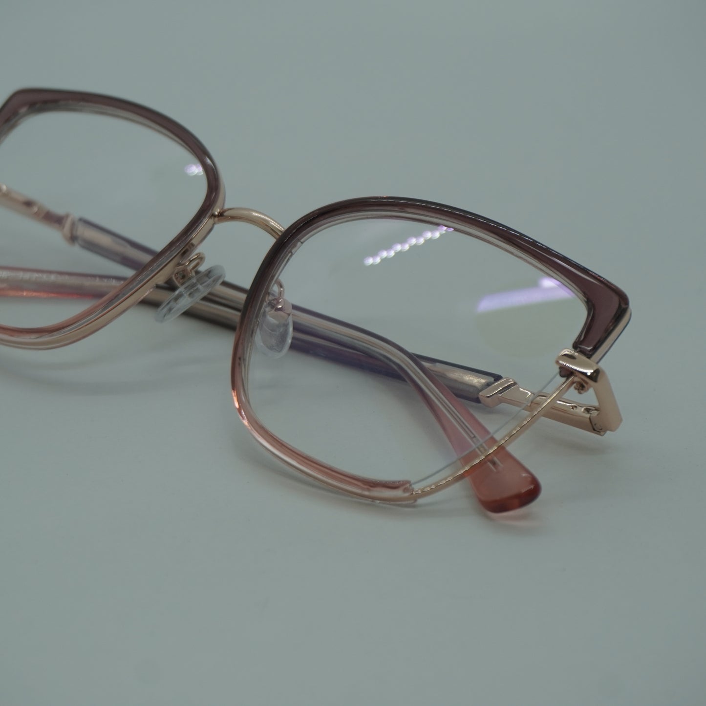 Montura Mujer - Traslucida Marron + lente formulado.
